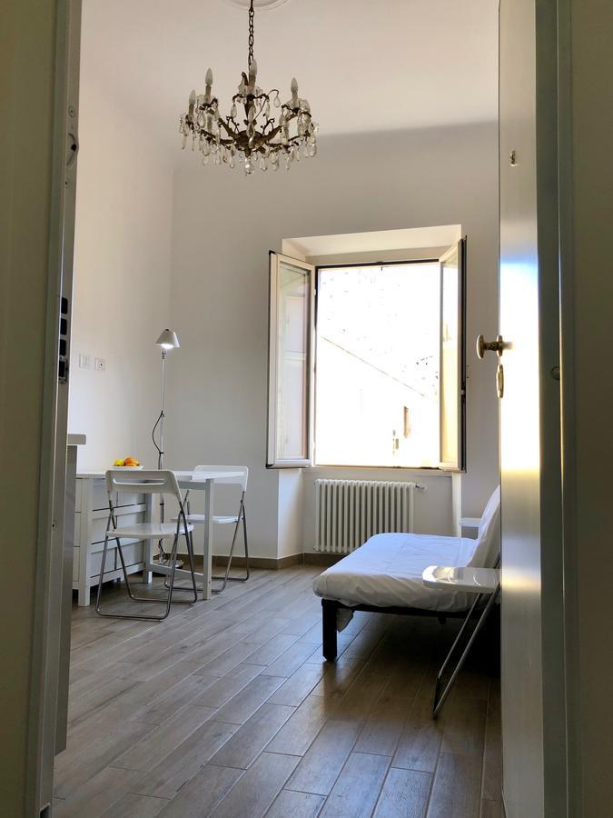 Termini Station Little House Appartement Rome Buitenkant foto